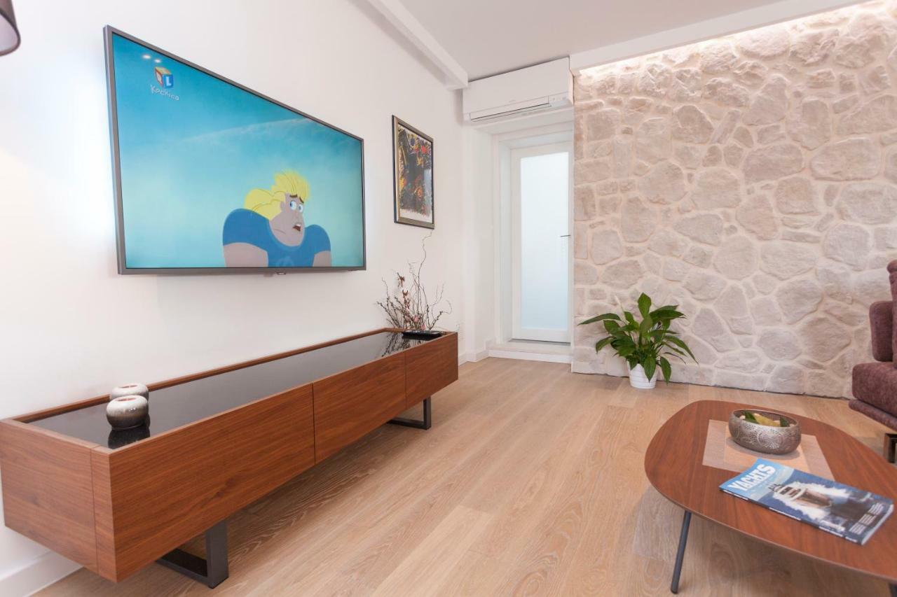 The Square Makarska, Lux App In The Heart Of The Apartmán *